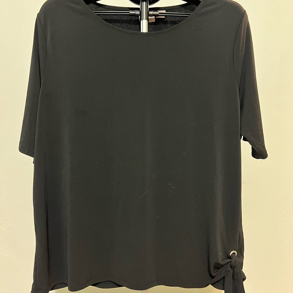 Chico's Elegant Black Short Sleeve Tee with Side Knot